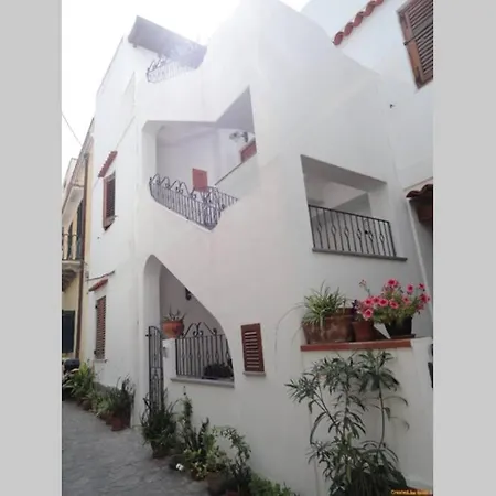 Holiday home Casaeolia Blues *